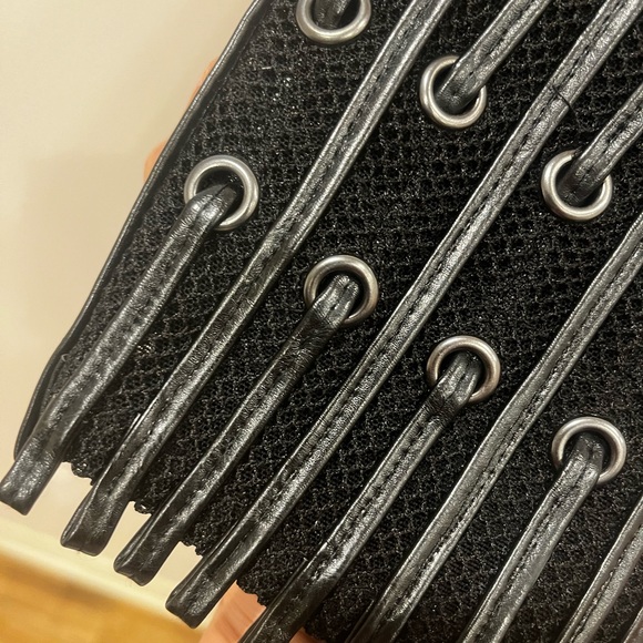 Stretch leather and black tulle mini skirt - Picture 4 of 4